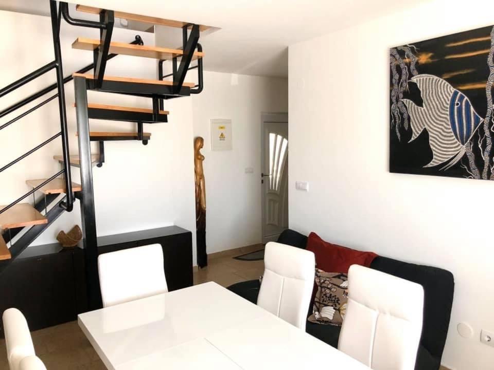 Villa Ester Lopar Εξωτερικό φωτογραφία