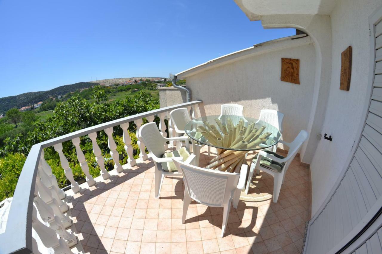 Villa Ester Lopar Εξωτερικό φωτογραφία