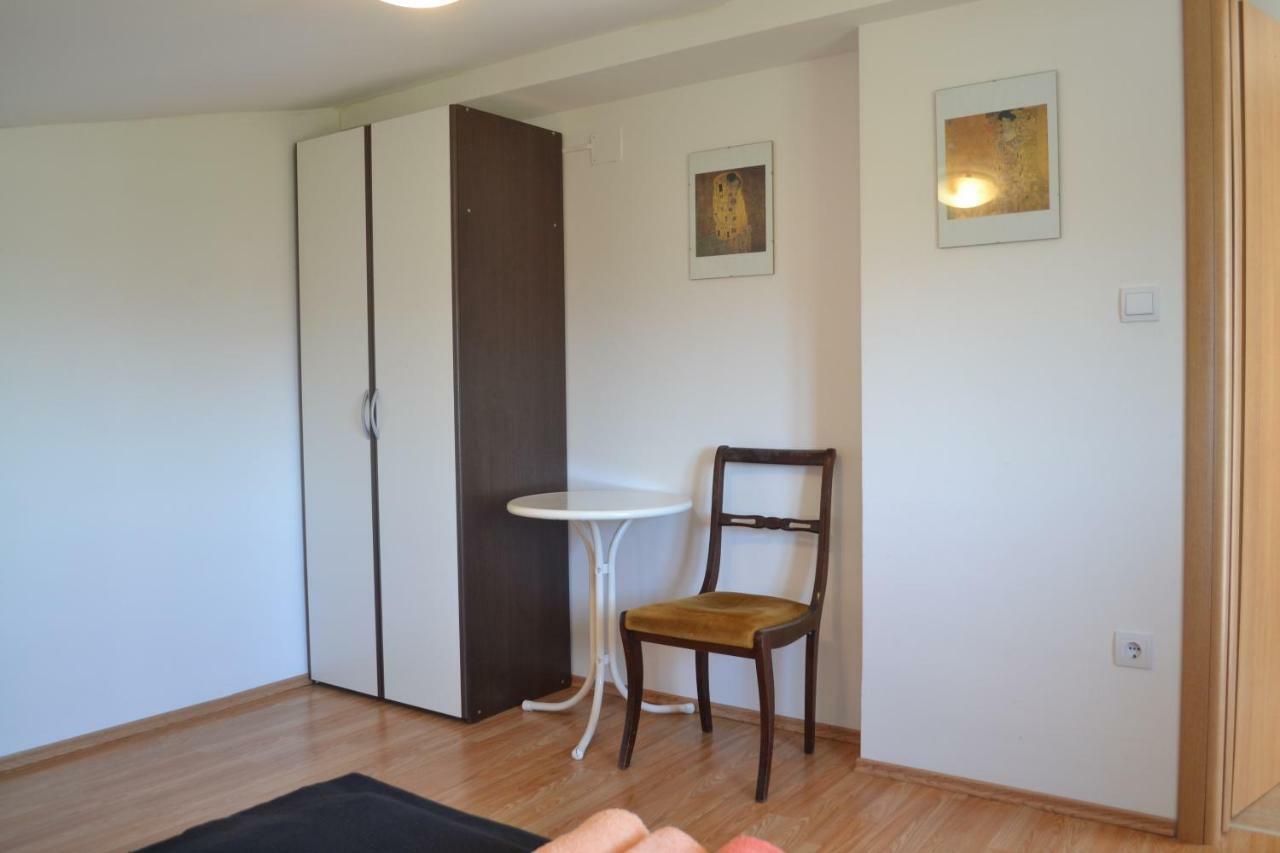 Villa Ester Lopar Εξωτερικό φωτογραφία