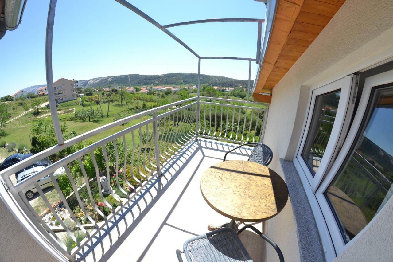Villa Ester Lopar Εξωτερικό φωτογραφία